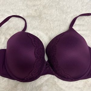 Victoria’s Secret body by Victoria purple bra 36DDD
